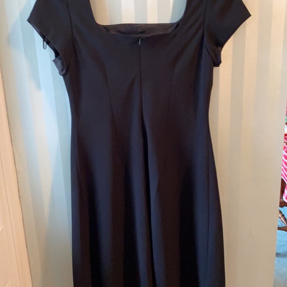 ✨ Evan Picone - Square neck A line dress. - Picture 5 of 9